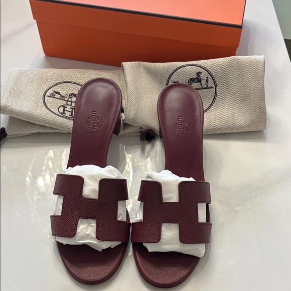 Hermes Shoes - Brand new Hermes rouge H burgundy oasis sandal